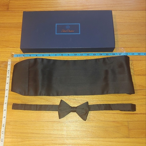 David Donahue Black Silk Set: Pre-Tied Silk Bow Tie & Cummberbund